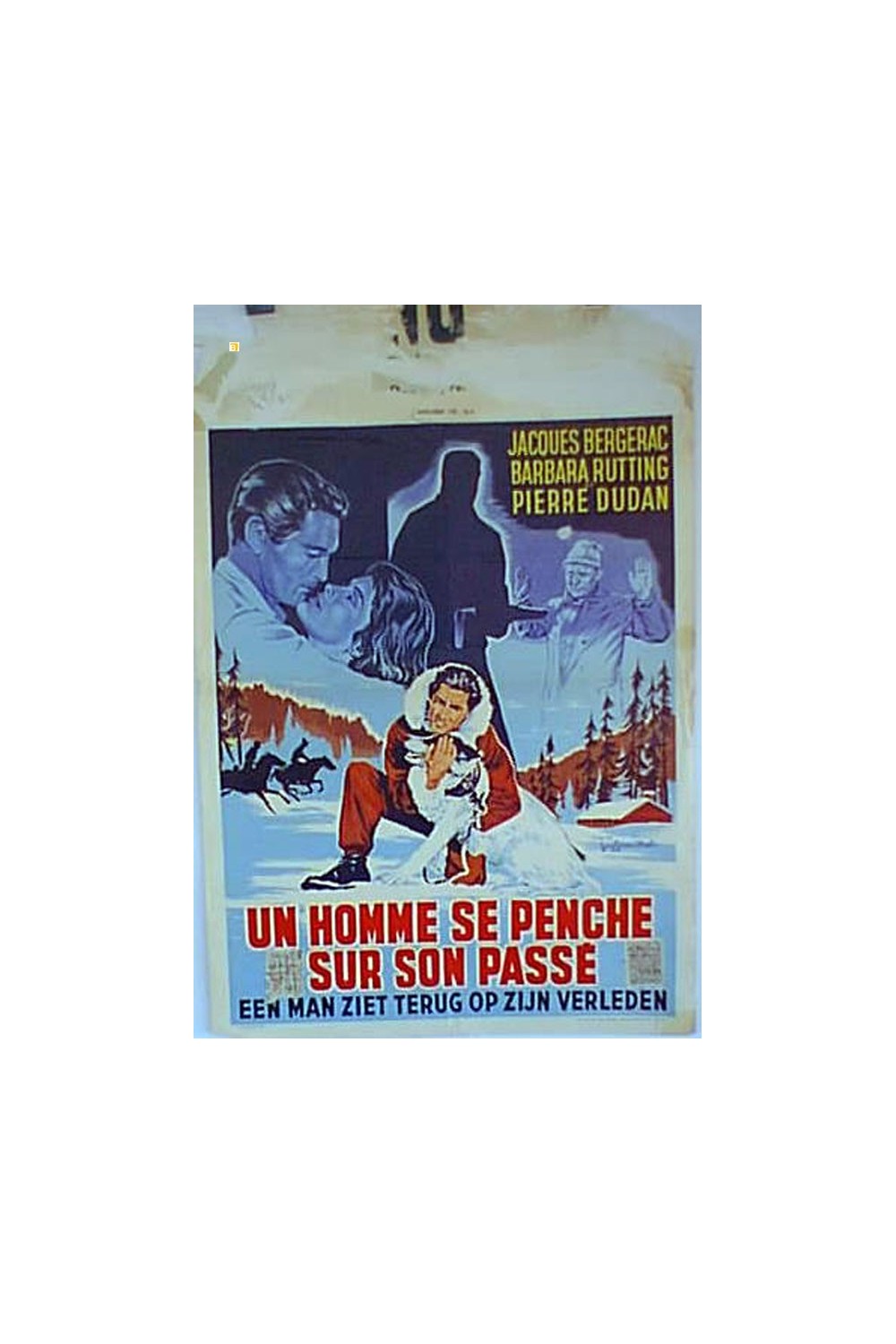 UN HOMME SE PENCHE SUR SON PASSE
