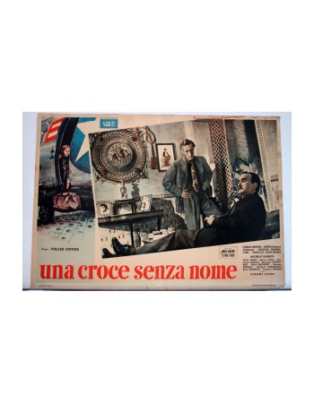 UNA CROCE SENZA NOME