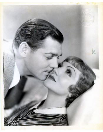 IT HAPPENED ONE NIGHT