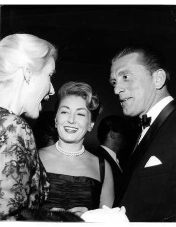 KIRK DOUGLAS