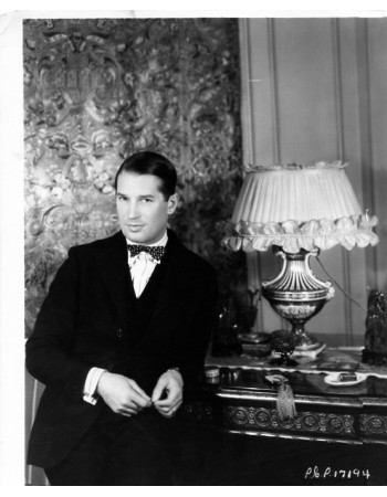 MAURICE CHEVALIER