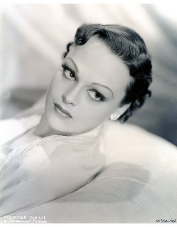 KATHERINE DE MILLE