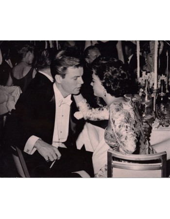 ROBERT WAGNER