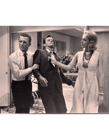 KIRK DOUGLAS