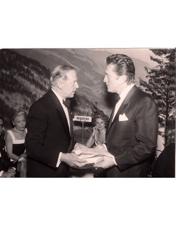 KIRK DOUGLAS
