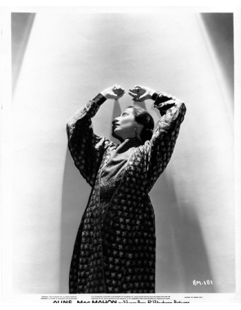 ALINE MACMAHON