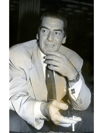 VICTOR MATURE