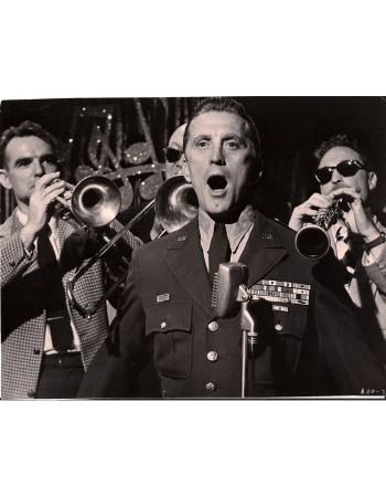KIRK DOUGLAS