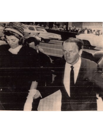 FRANK SINATRA