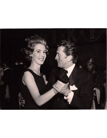 KIRK DOUGLAS