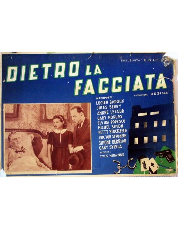 DERRIERE LA FAÇADE