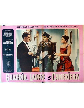 GUARDIA, LADRO E CAMERIERA