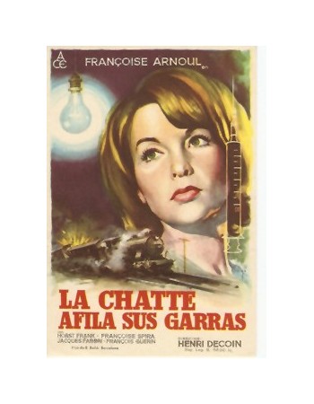 LA CHATTE SORT SES GRIFFES
