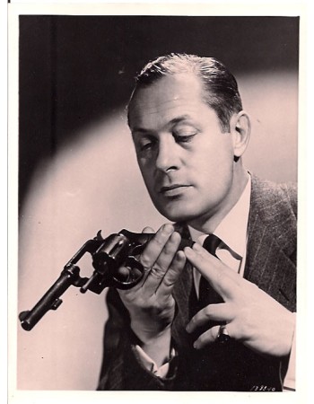 RETRATO ROBERT MONTGOMERY