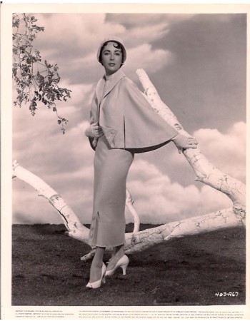 ELIZABETH TAYLOR