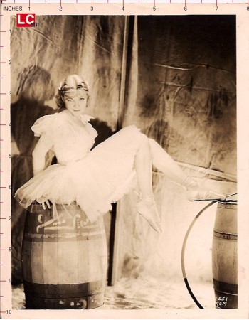 UNA MERKEL