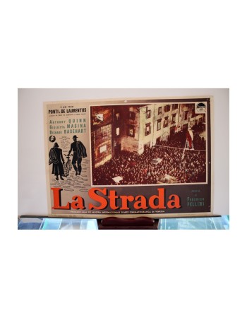 STRADA, LA