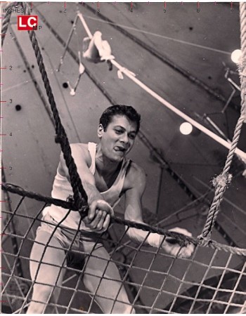 TONY CURTIS