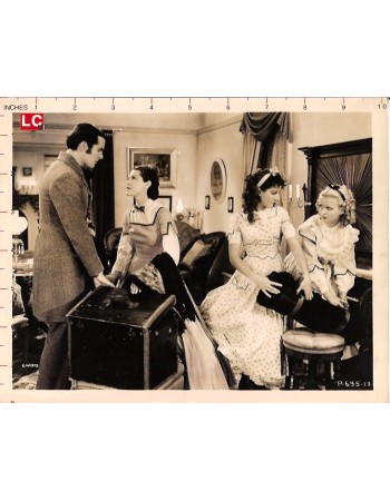 LITTLE WOMEN