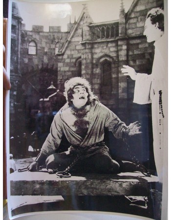 THE HUNCHBACK OF NOTRE DAME. LON CHANEY