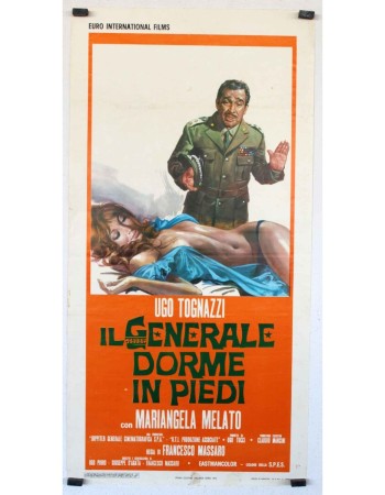 IL GENERALE DORME IN PIEDI