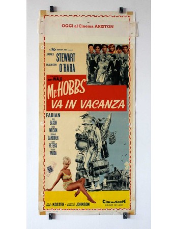 MR. HOBBS TAKES A VACATION