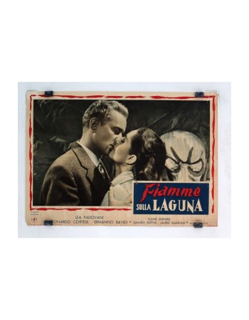 FIAMME SULLA LAGUNA