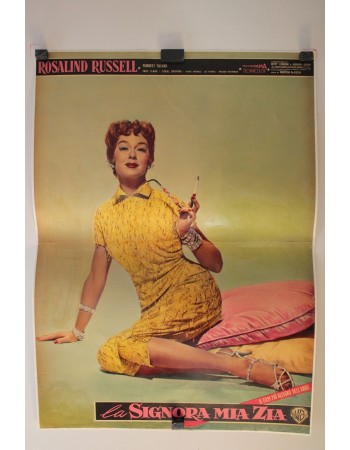 AUNTIE MAME