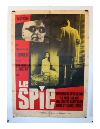 LES SPIONS