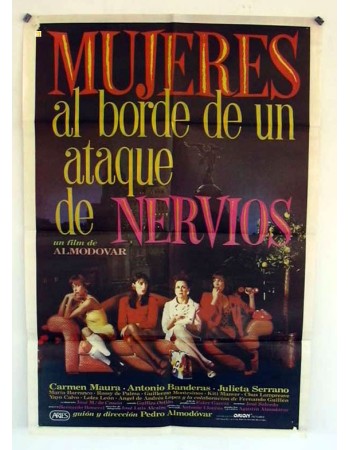 MUJERES AL BORDE DE UN ATAQUE DE NERVIOS
