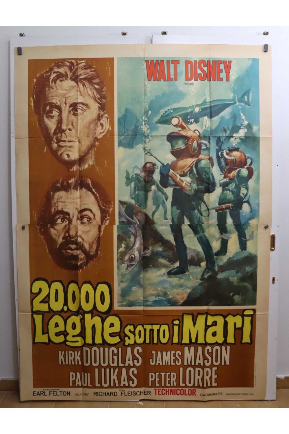20000 LEAGUES UNDER THE SEA