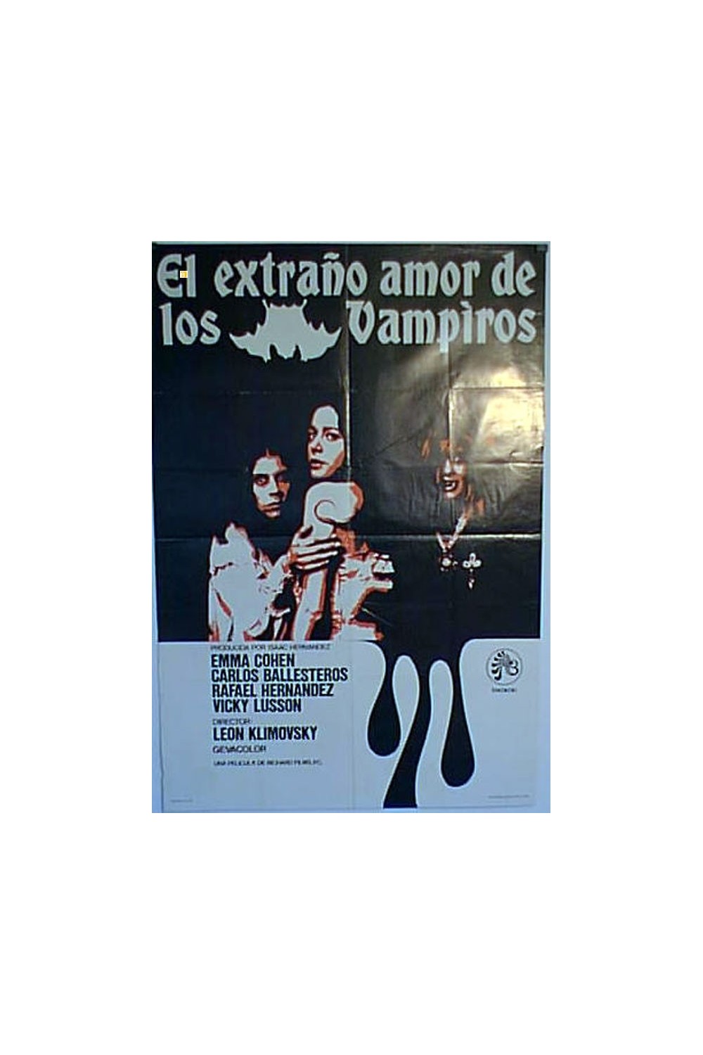 EL EXTRAÑO AMOR DE LOS VAMPIROS
