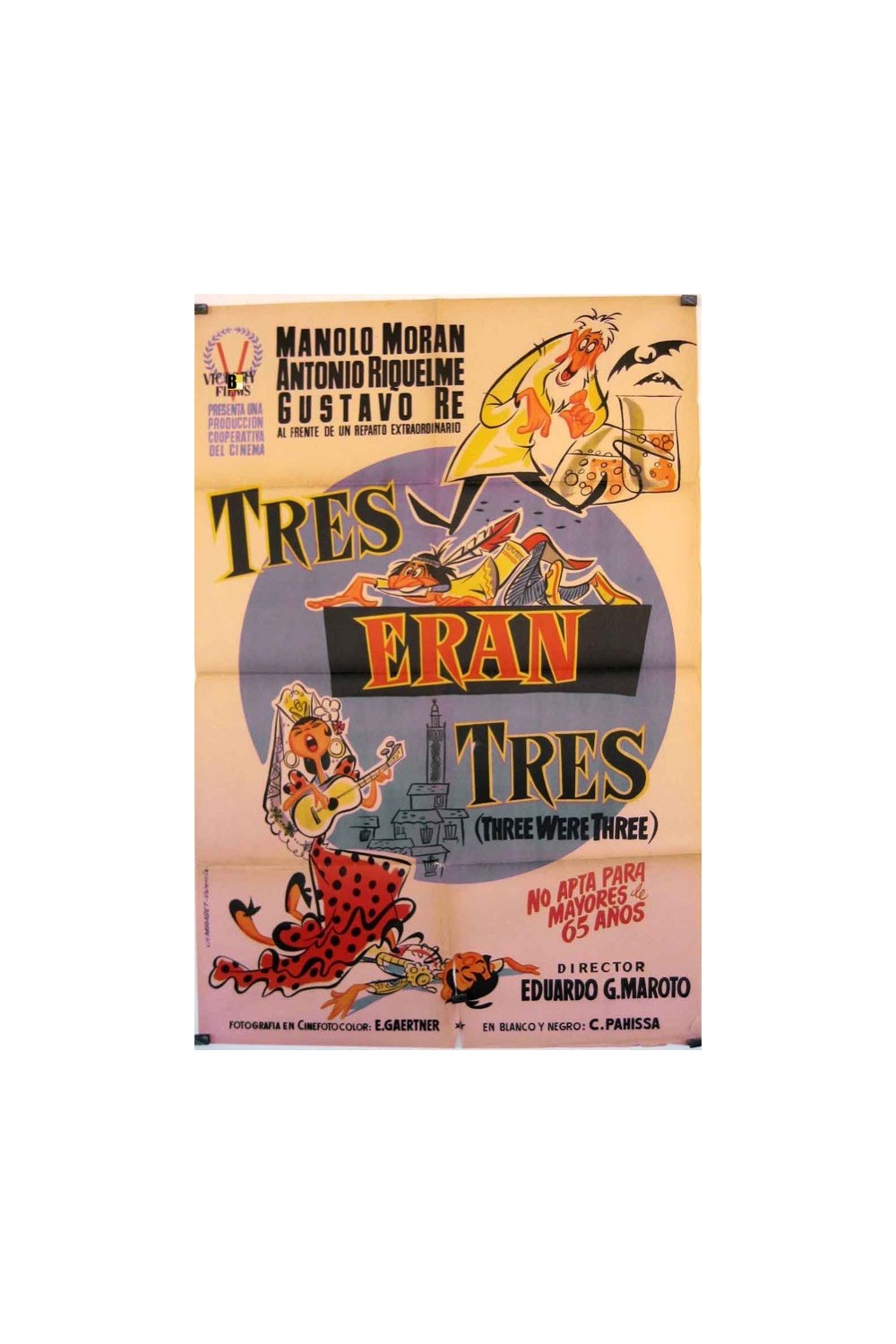 TRES ERAN TRES