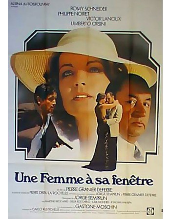 UNE FEMME A SA FENETRE
