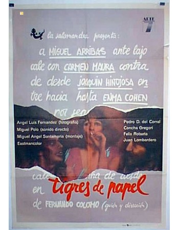 TIGRES DE PAPEL