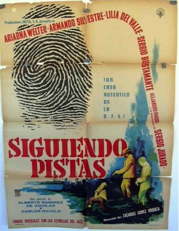 SIGUIENDO PISTAS